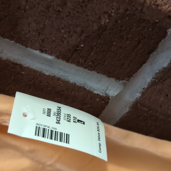 Aeropostale t-shirt, brand new, size large - Picture 3 of 4